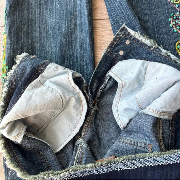 Vintage Chagall Embroidery Embellished Bootcut Jeans - Picture 8 of 11